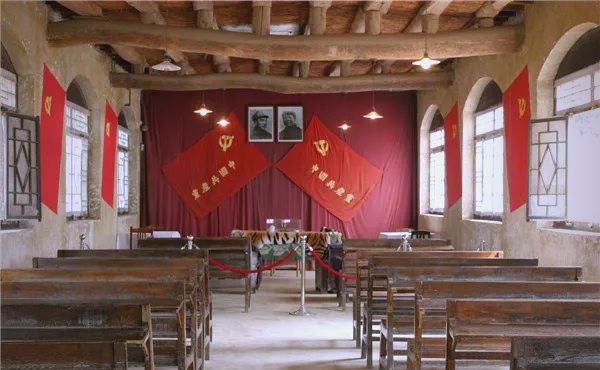 西柏坡干部培训学院：从历史回响中淬炼新时代 “赶考” 本领