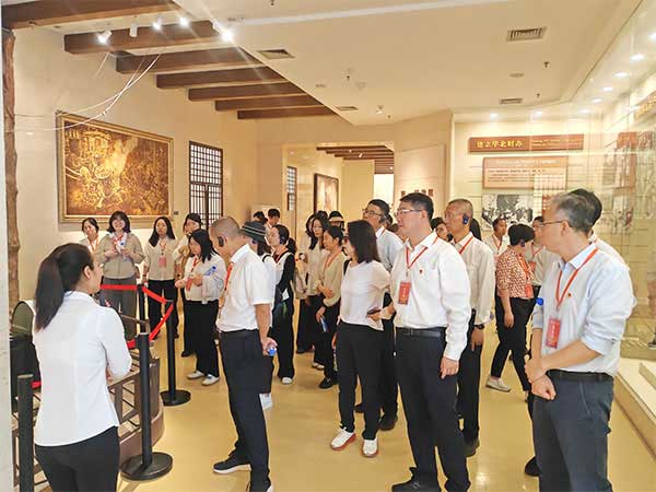 西柏坡干部培训现场教学